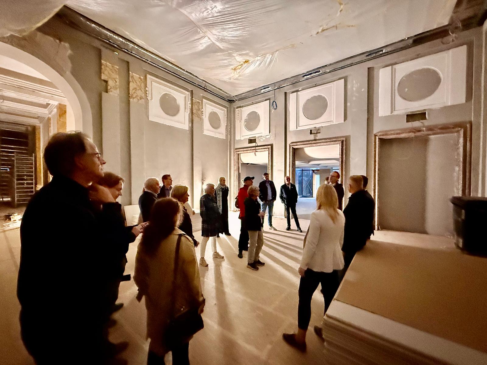 Exkursion zur Baustelle des bald zu eröffnenden Dom-Hotels im DomCarré
